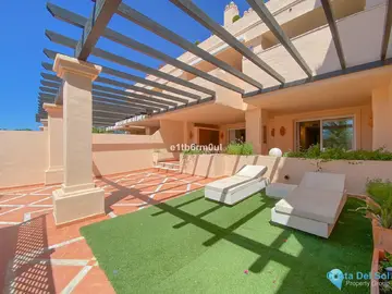 2 bedroom Apartment for Sale in Nueva Andalucía-87531
