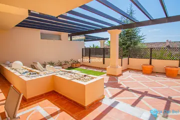 2 bedroom Apartment for Sale in Nueva Andalucía-87532