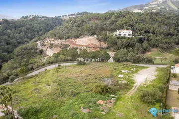 1593m2 Plot for Sale in Benahavís-87550