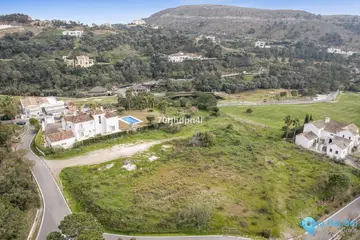 1593m2 Plot for Sale in Benahavís-87545