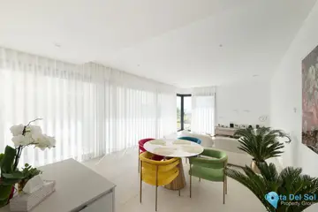 3 bedroom House for Sale in Casares-89902