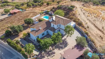 4 bedroom House for Sale in Entrerrios