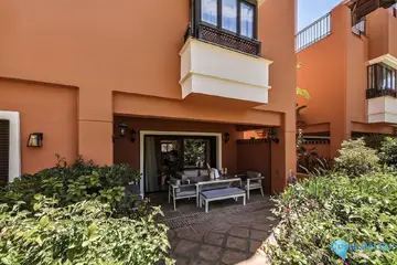 2 bedroom House for Sale in Bahía de Marbella-87801