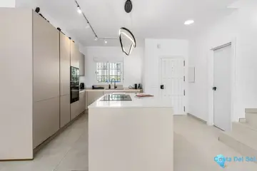 4 bedroom House for Sale in Bel Air-87851