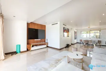 2 bedroom Apartment for Sale in Benahavís-90048