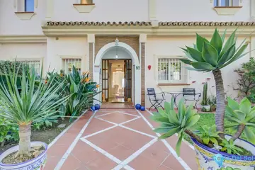 3 bedroom House for Sale in Artola-87953