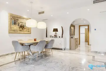 2 bedroom Apartment for Sale in The Golden Mile-88037