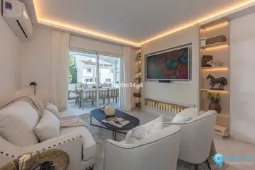 4 bedroom House for Sale in Nueva Andalucía-88046