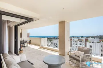 4 bedroom Apartment for Sale in La Cala de Mijas-90174