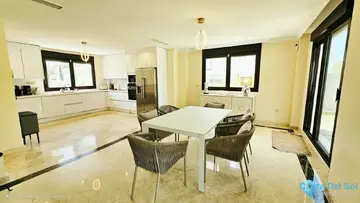 3 bedroom House for Sale in Estepona-88190
