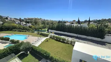 2 bedroom Apartment for Sale in Benahavís-77507