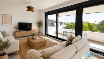 3 bedroom Apartment for Sale in Los Alamos-88267