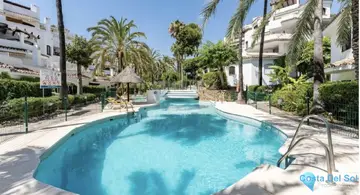 4 bedroom Apartment for Sale in Elviria-77551