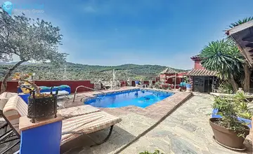 5 bedroom House for Sale in Monda