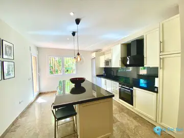 3 bedroom Apartment for Sale in The Golden Mile-22213