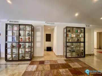 3 bedroom Apartment for Sale in The Golden Mile-22224