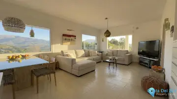 4 bedroom House for Sale in Guaro-22240