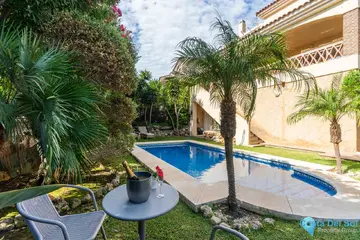 4 bedroom House for Sale in Riviera del Sol-22362