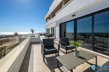 4 bedroom Apartment for Sale in La Cala de Mijas-22386
