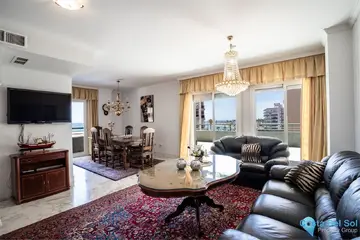 4 bedroom Apartment for Sale in Fuengirola-23182