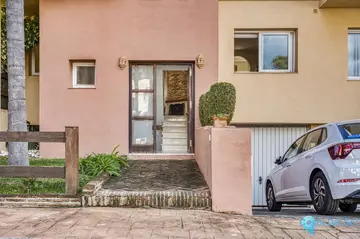 3 bedroom House for Sale in Marbella-14866