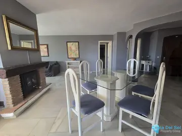 3 bedroom Apartment for Sale in Benalmadena Costa-23398
