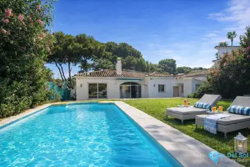 3 bedroom House for Sale in Nueva Andalucía