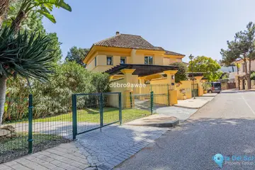 3 bedroom House for Sale in Río Real-23675