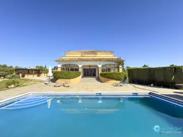 4 bedroom House for Sale in Alhaurín el Grande-23730