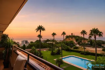 4 bedroom Apartment for Sale in Fuengirola-23754