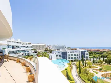 4 bedroom Apartment for Sale in Fuengirola-24045