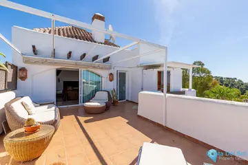 2 bedroom Apartment for Sale in Nueva Andalucía-24100