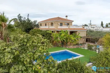 8 bedroom House for Sale in Alhaurín el Grande-24143