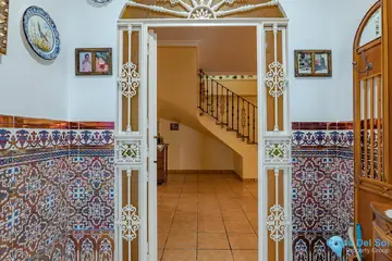 8 bedroom House for Sale in Alhaurín el Grande-24146