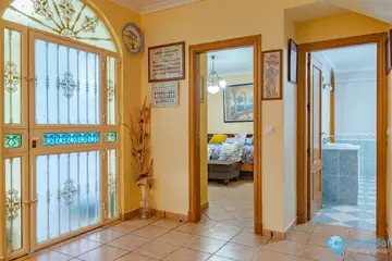 8 bedroom House for Sale in Alhaurín el Grande-24148