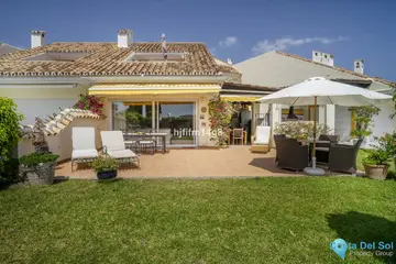3 bedroom House for Sale in Nueva Andalucía-24253