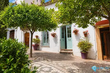 4 bedroom House for Sale in Estepona