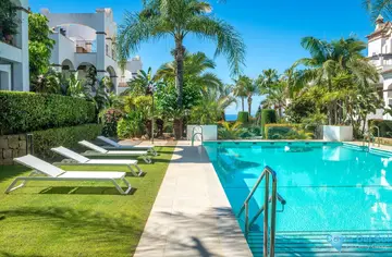 3 bedroom Apartment for Sale in Sierra Blanca-24553