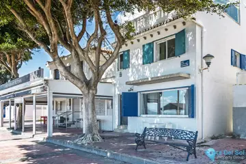 4 bedroom House for Sale in Málaga Centro-24656