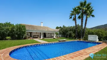 4 bedroom House for Sale in Alhaurín el Grande-24699