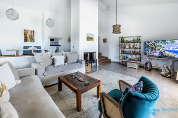 4 bedroom House for Sale in Alhaurín el Grande-24709