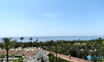 3 bedroom Apartment for Sale in Río Real-24745