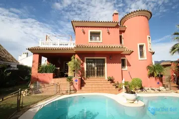 3 bedroom House for Sale in Las Chapas