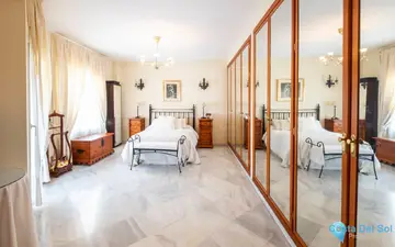 4 bedroom House for Sale in Fuengirola-25211