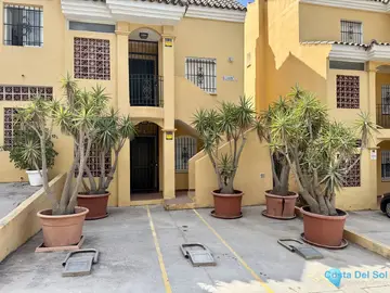 4 bedroom House for Sale in Elviria-25337