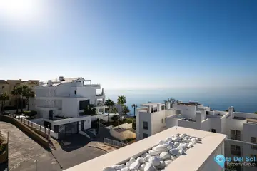 3 bedroom Apartment for Sale in Torrequebrada-25402