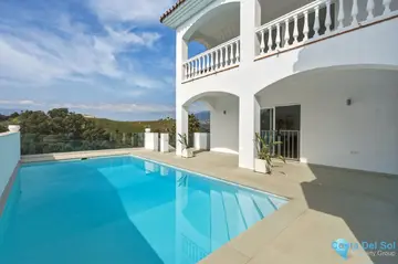 6 bedroom House for Sale in Mijas