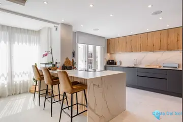 4 bedroom Apartment for Sale in Marbella-25942