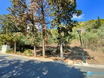 1768m2 Plot for Sale in Benalmadena Pueblo-26007
