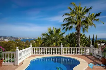 5 bedroom House for Sale in Torrenueva